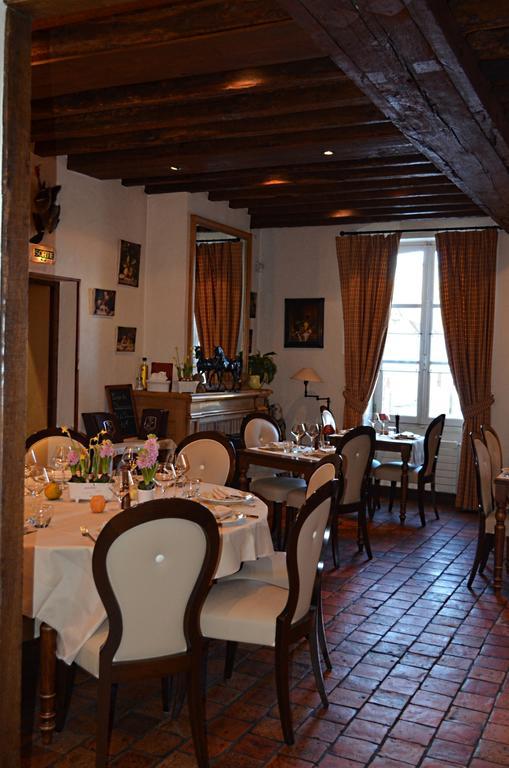 Auberge du Cheval Blanc Yvoy-le-Marron Exterior foto